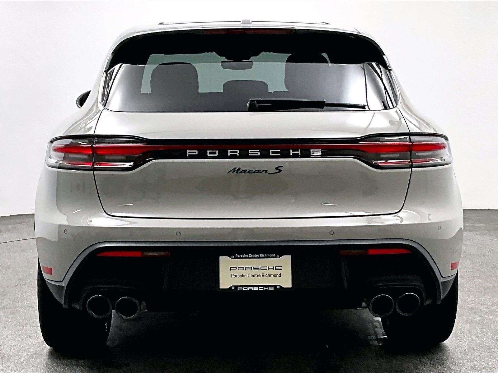 2026 Porsche Macan S thumb 6