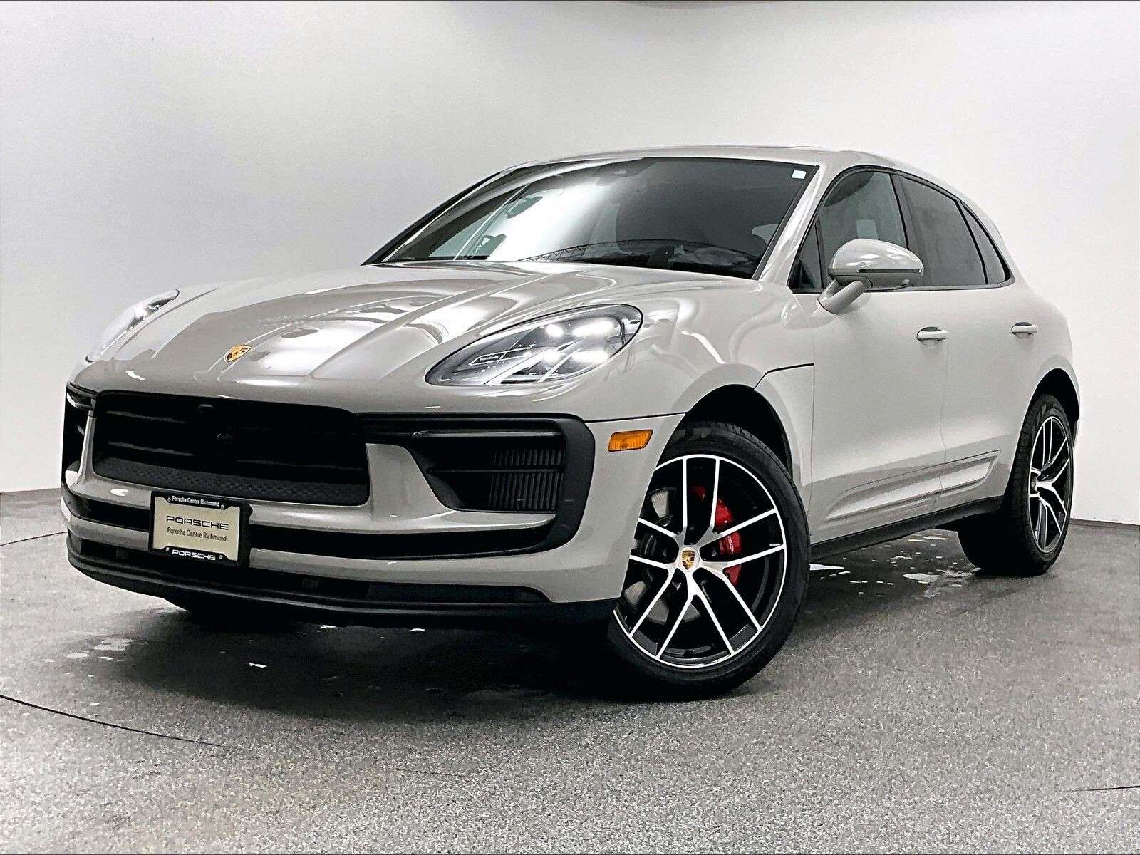 2026 Porsche Macan S thumb 38