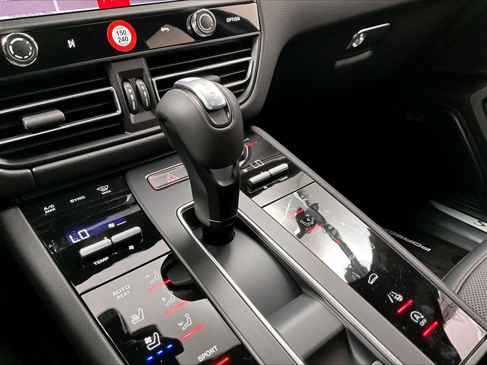 2026 Porsche Macan S thumb 22