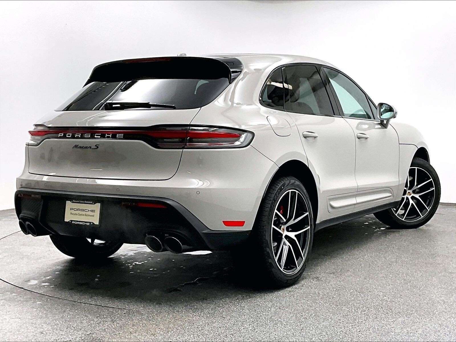 2026 Porsche Macan S alt 5