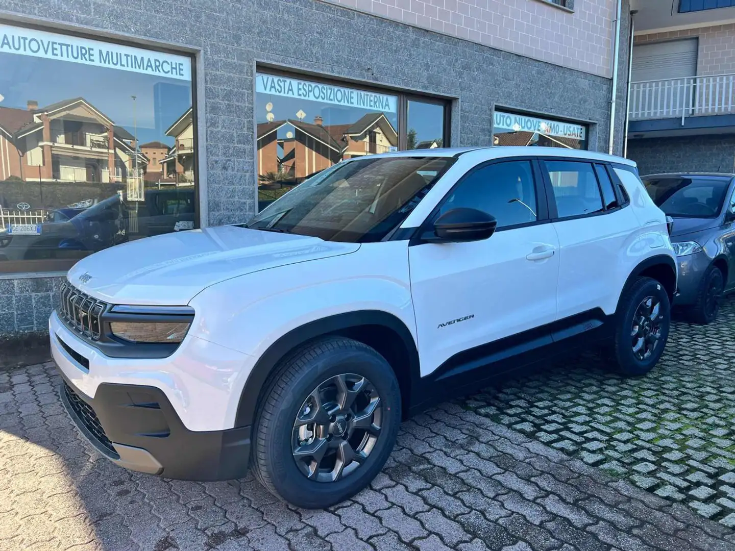 Jeep Avenger 1.2 Turbo Longitude kmo CONSEGNA IMMEDIATA Bianco - 1
