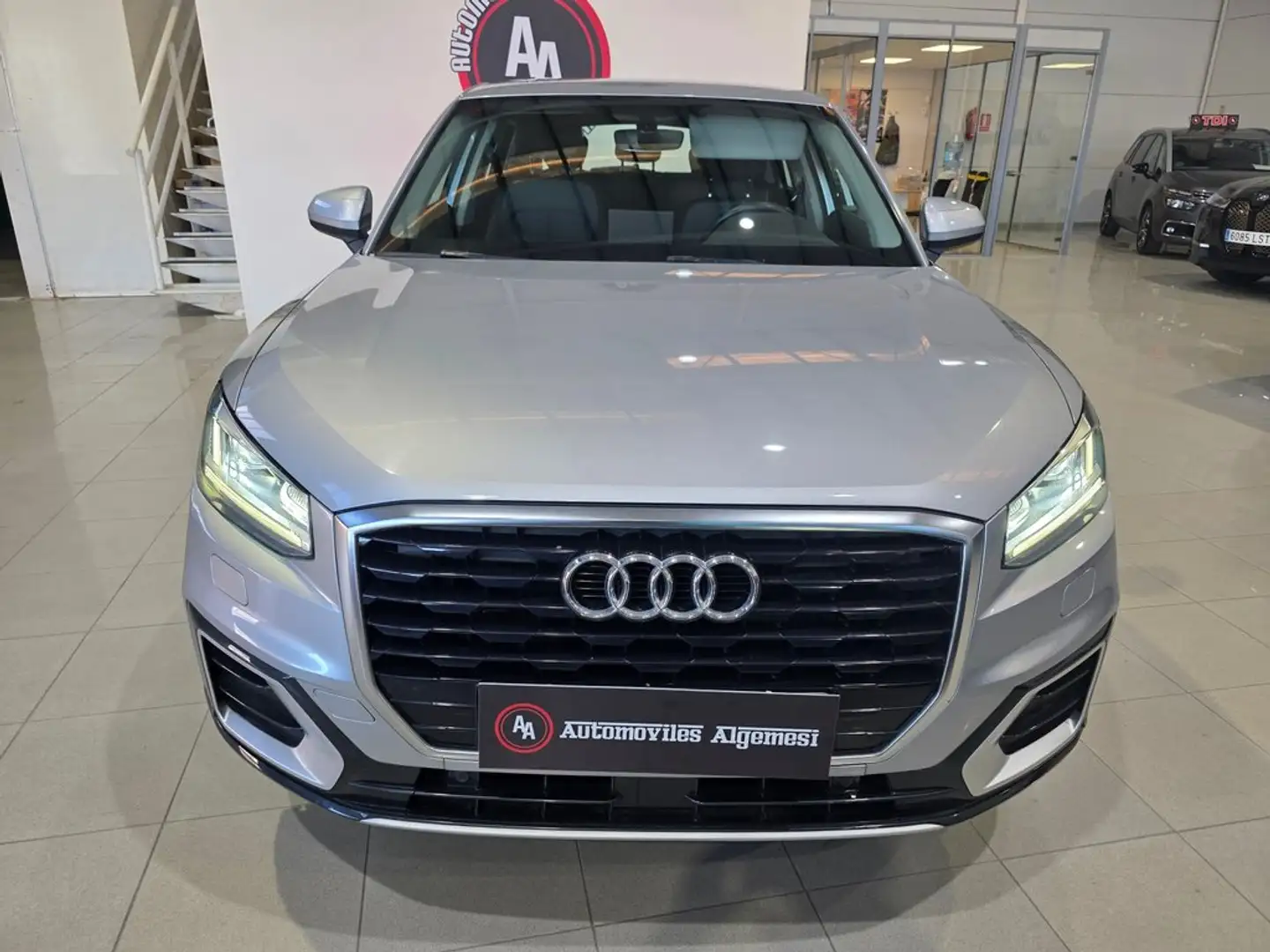 Audi Q2 Advanced 30 TFSI 85kW (116CV) Gris - 2