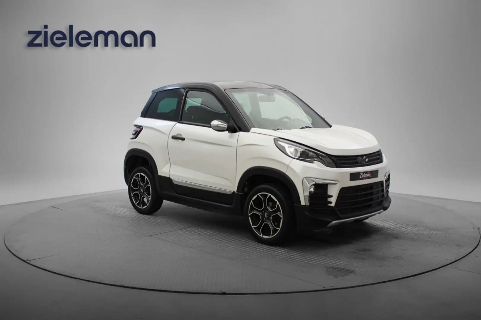 Ligier JS 60 dCi Chic Sun - 2021 - 13.560 Km - Camera, Leer, St Weiß - 1