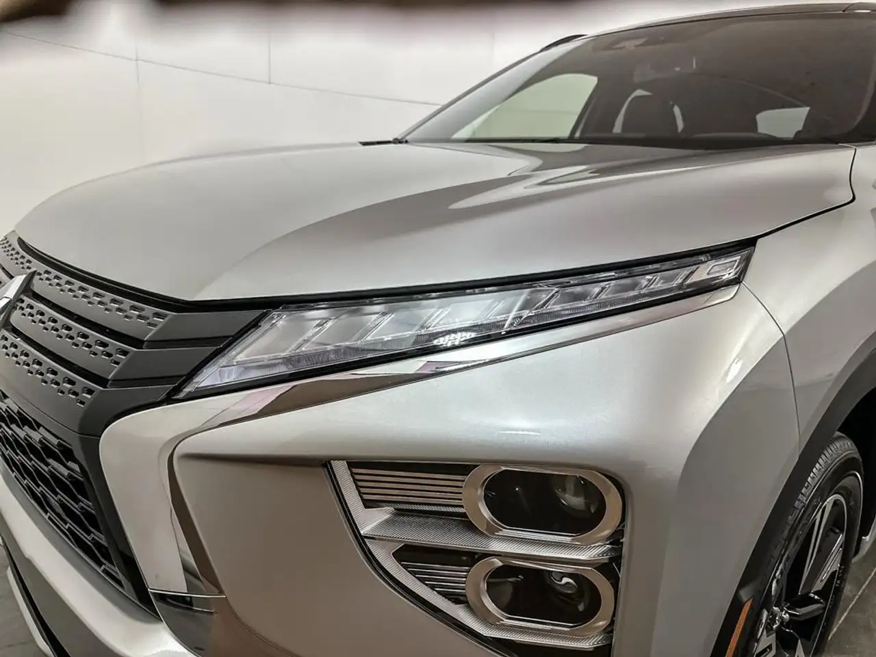Mitsubishi Eclipse Cross снимка Mitsubishi Eclipse Cross