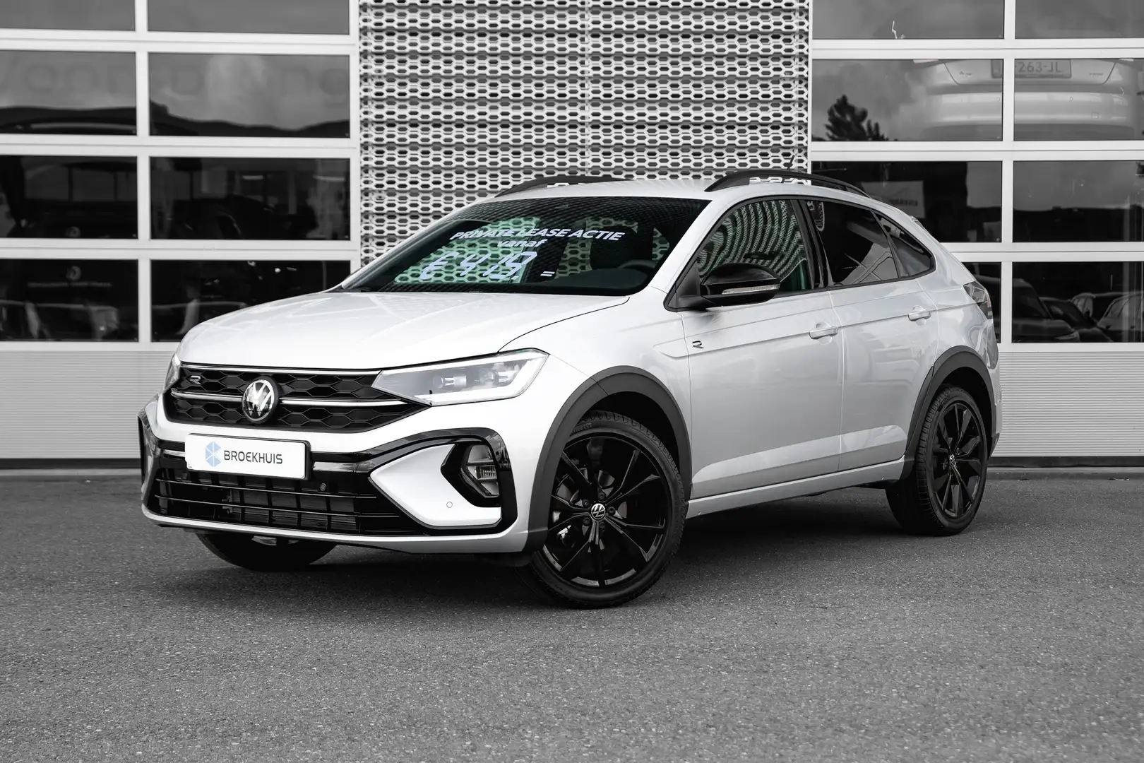 Volkswagen Taigo R-Line Edition Inclusief €2000,- inruilvoordeel | Grigio - 1
