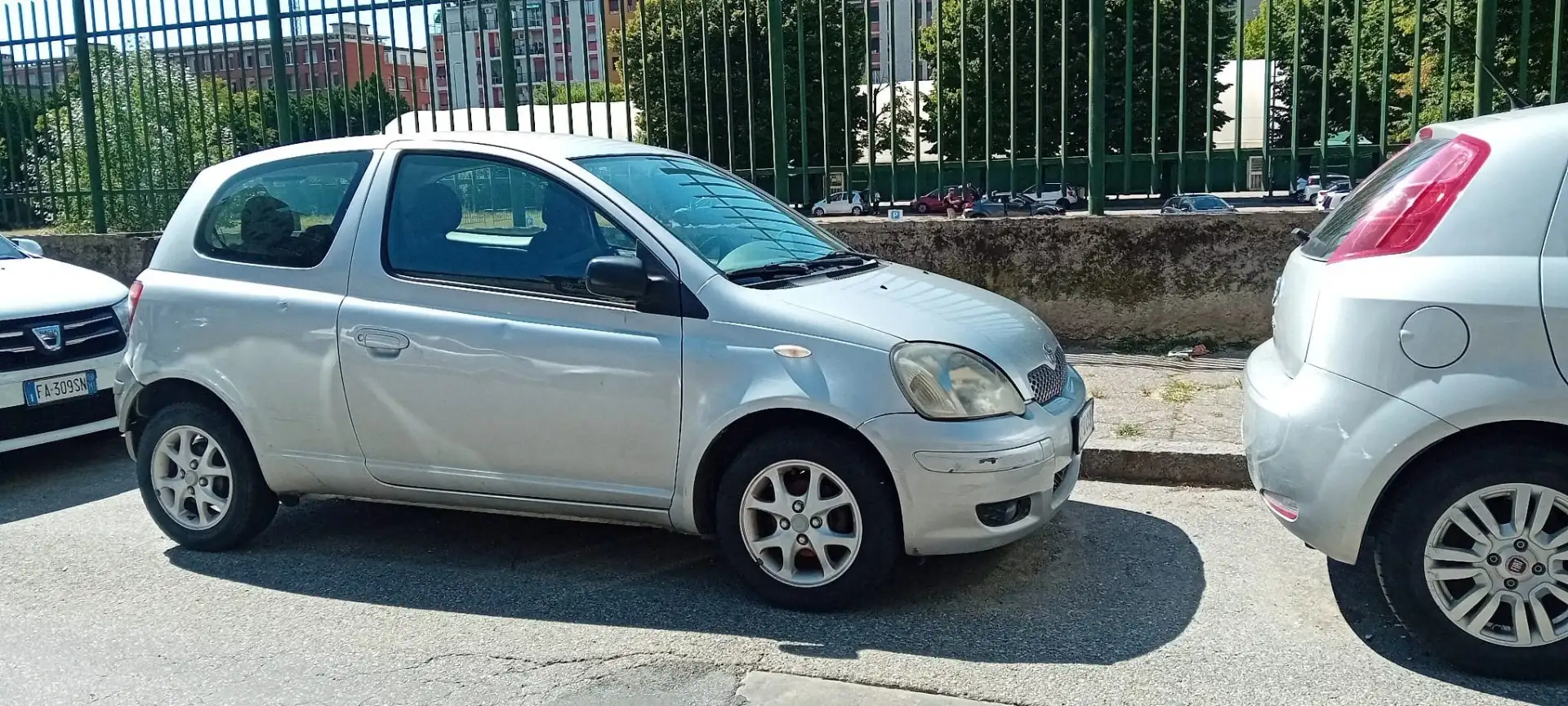 Toyota Yaris - 1