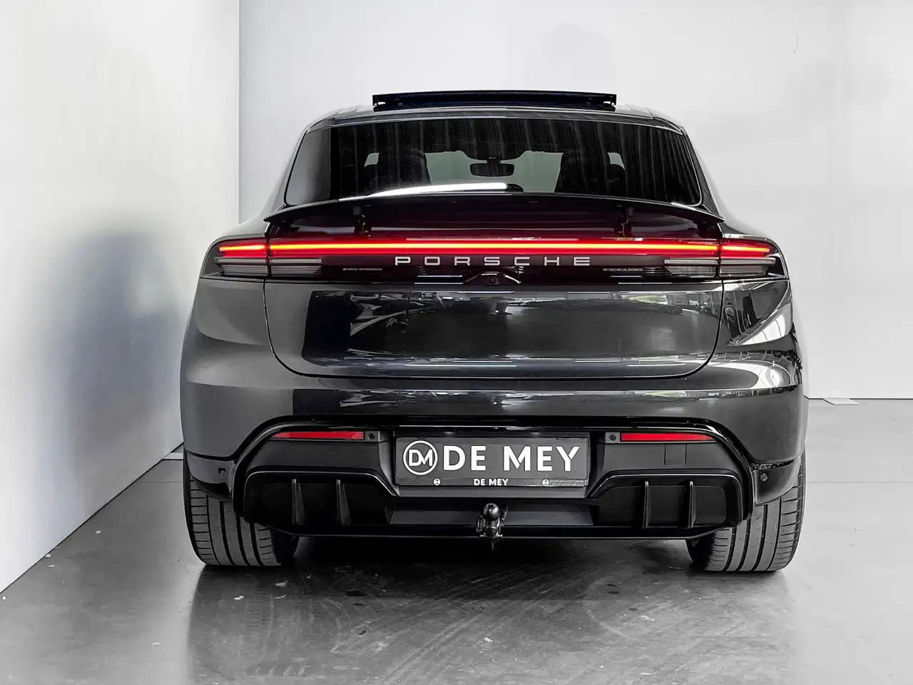 Porsche Macan 100 kWh SPORT DESIGN Pack / Pano / Bose Sound / Trekhaak /, миниатюра 6