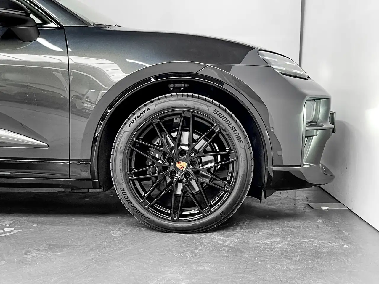Porsche Macan 100 kWh SPORT DESIGN Pack / Pano / Bose Sound / Trekhaak /, миниатюра 7