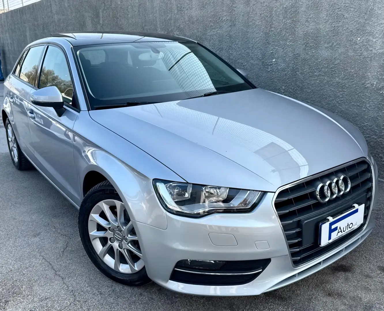 Audi A3 1.6 TDI clean diesel Ambition Grigio - 1