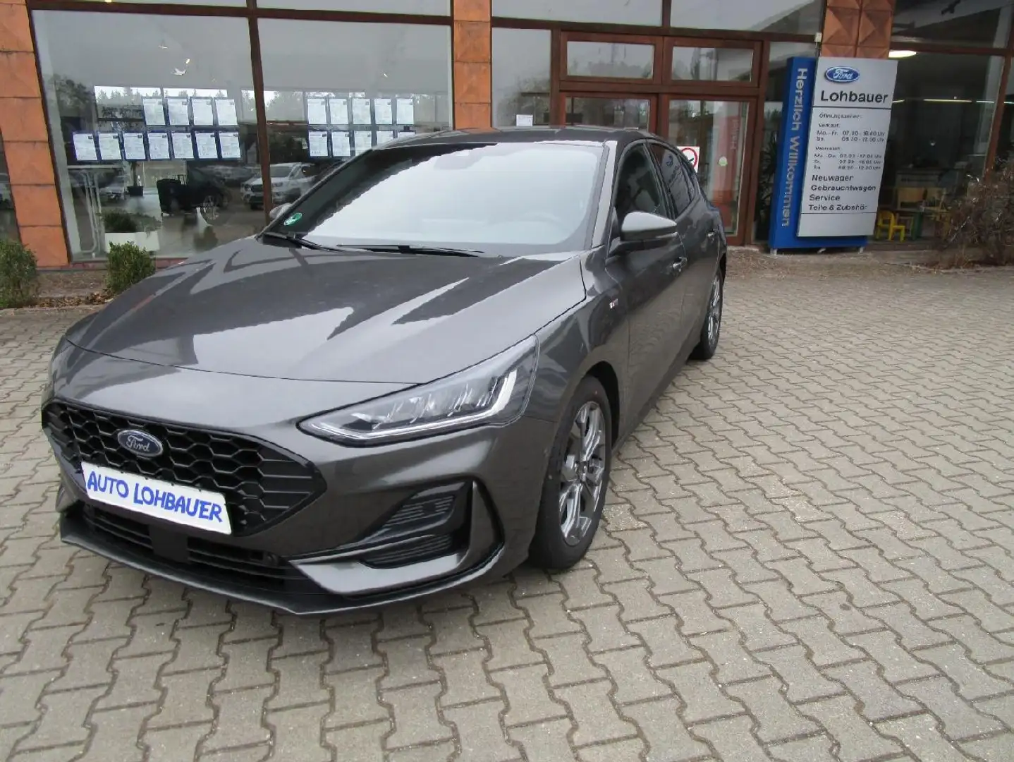 Ford Focus ST-Line 1,0 l EcoBoost Mild-Hybrid, 5-Türer Grau - 1