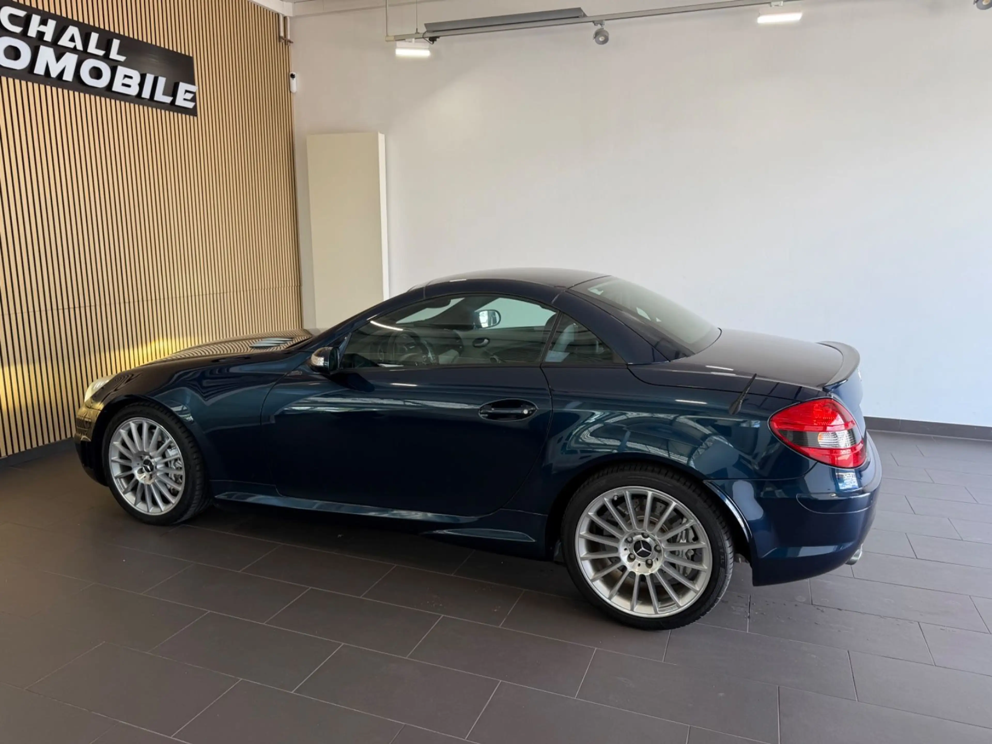 Mercedes-Benz SLK 55 AMG Roadster *MEMORY/BI-XENON/PDC/H&K/SHZ — photo 5