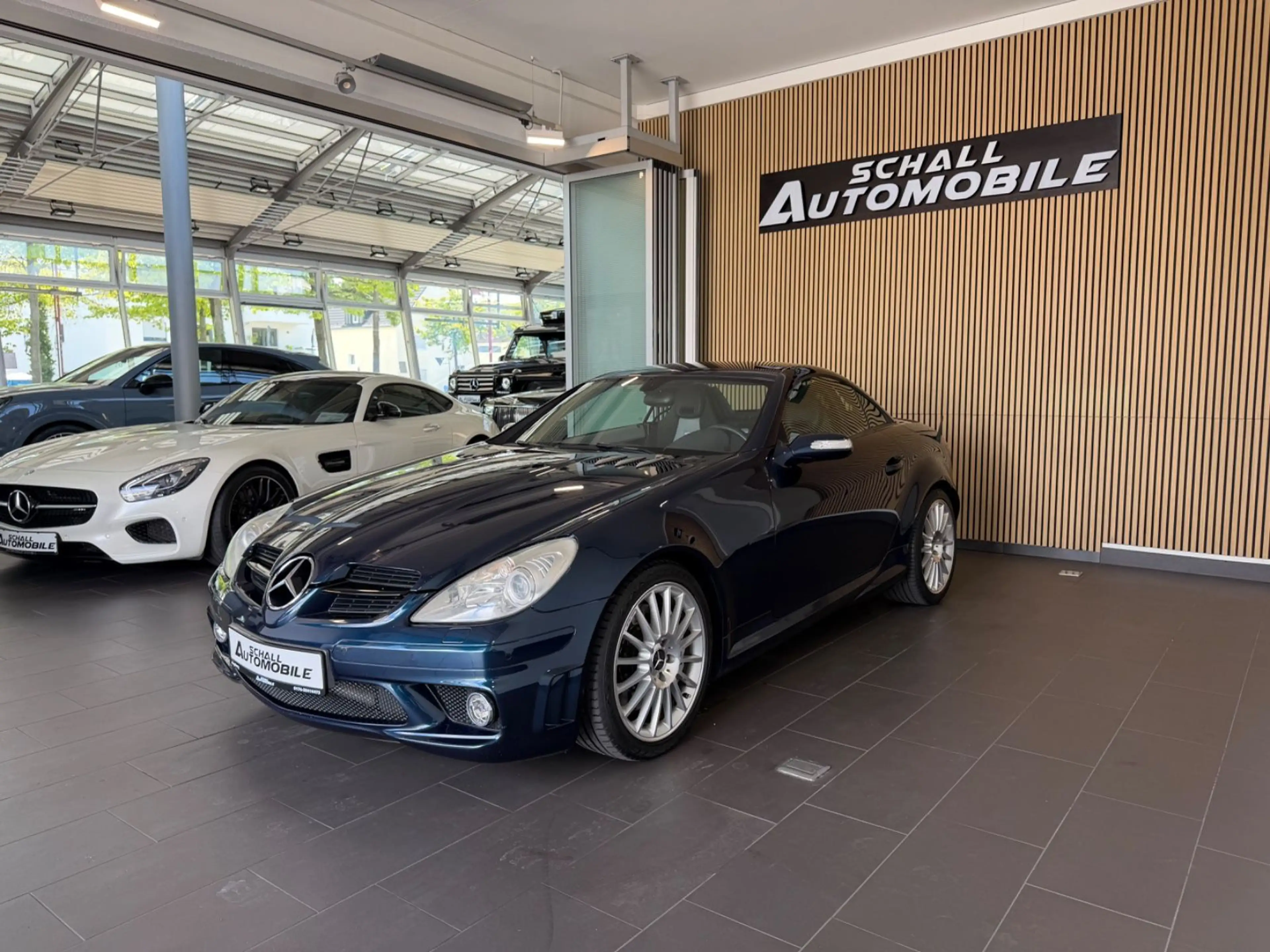 Mercedes-Benz SLK 55 AMG Roadster *MEMORY/BI-XENON/PDC/H&K/SHZ