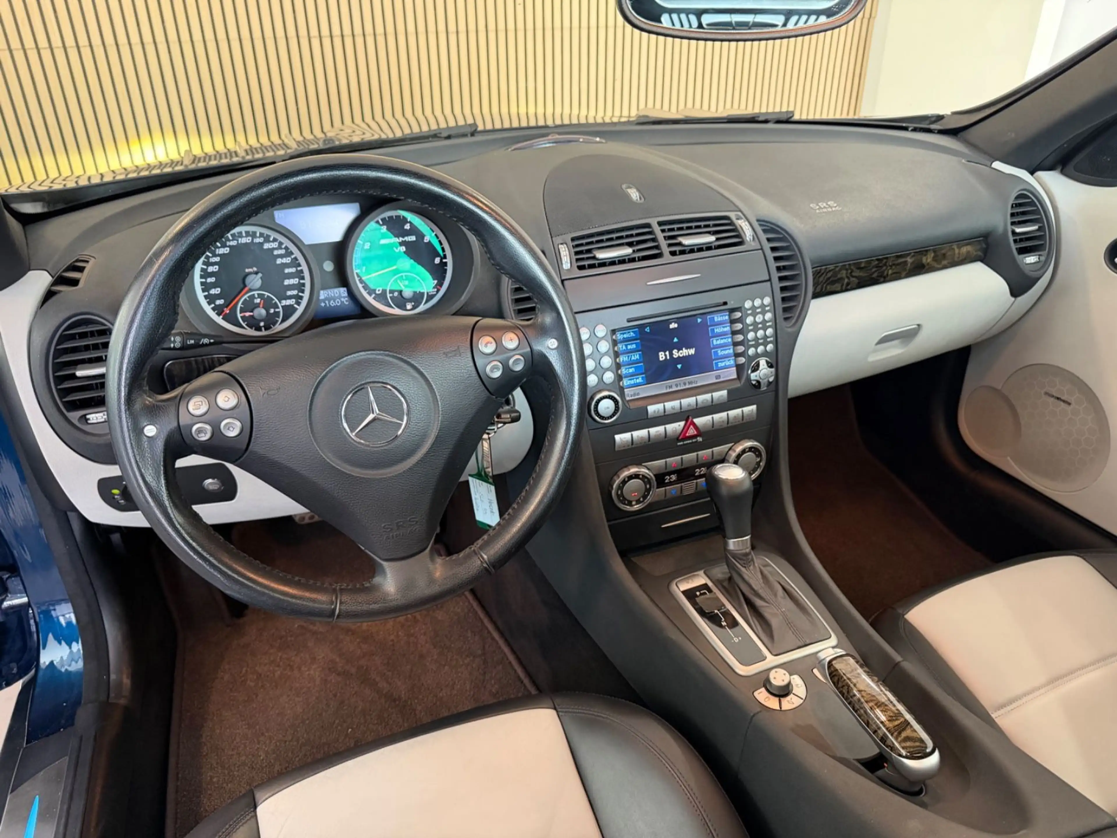 Mercedes-Benz SLK 55 AMG Roadster *MEMORY/BI-XENON/PDC/H&K/SHZ — photo 12