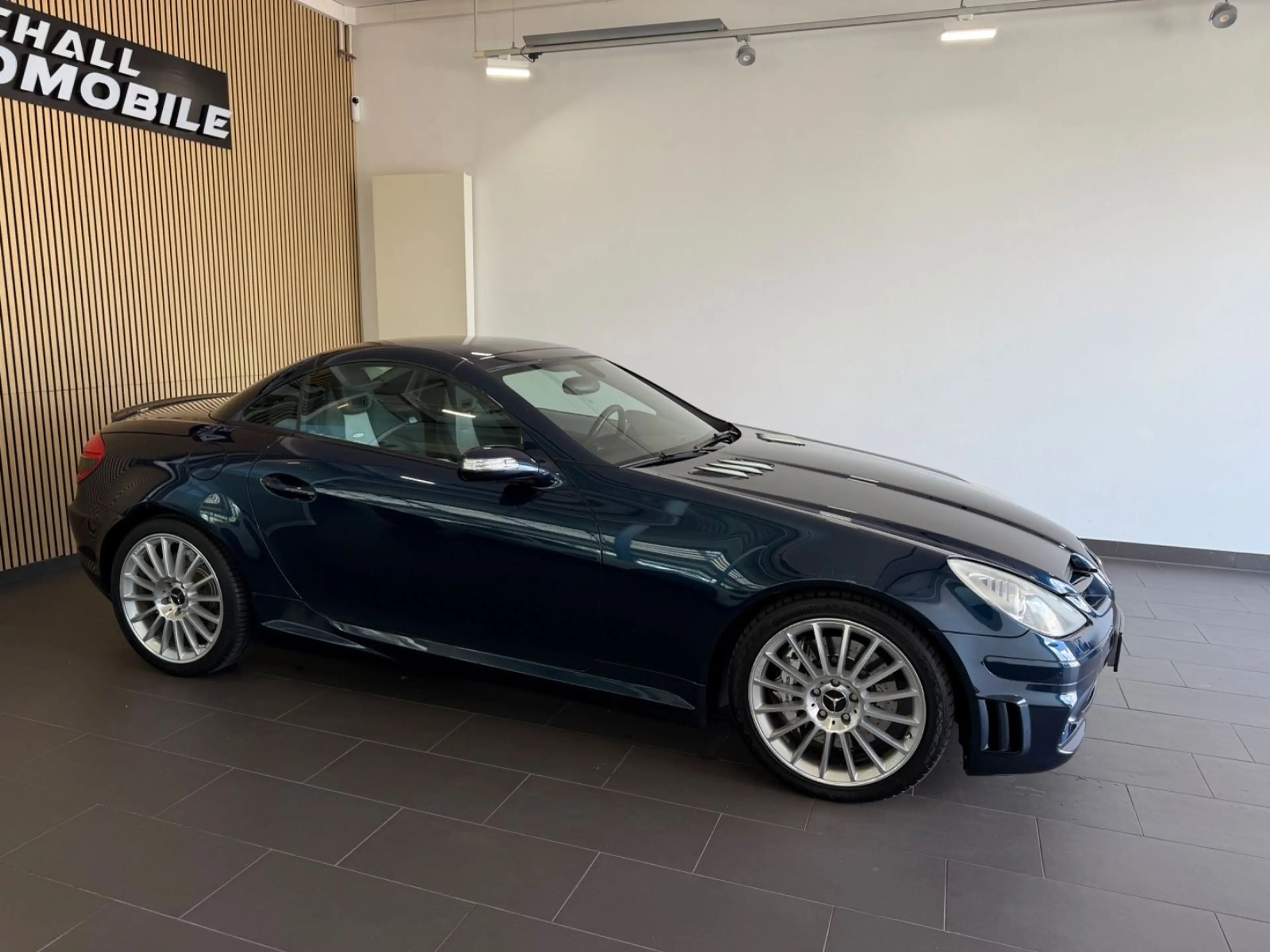 Mercedes-Benz SLK 55 AMG Roadster *MEMORY/BI-XENON/PDC/H&K/SHZ — photo 4