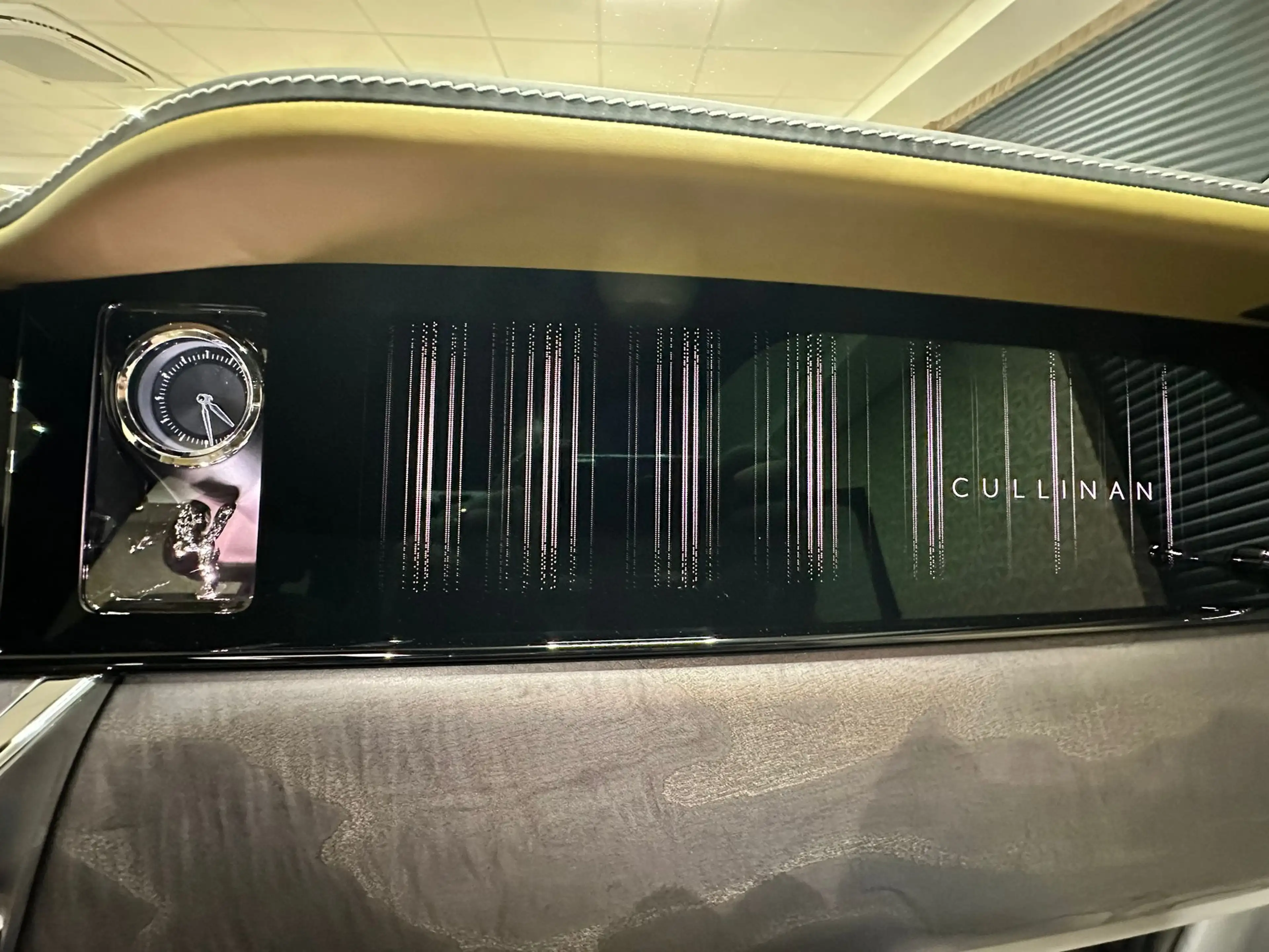 Rolls-Royce Cullinan — photo 13