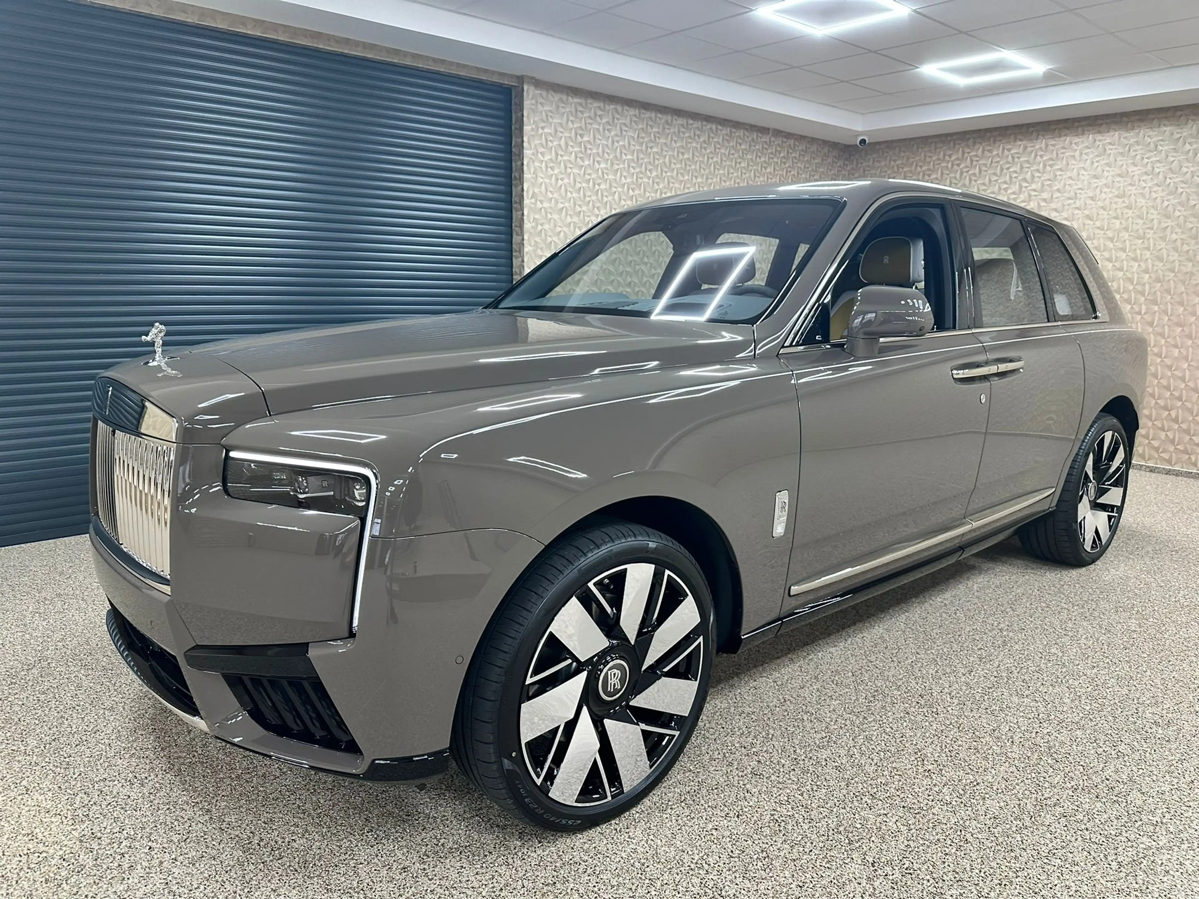 Rolls-Royce Cullinan — photo 10