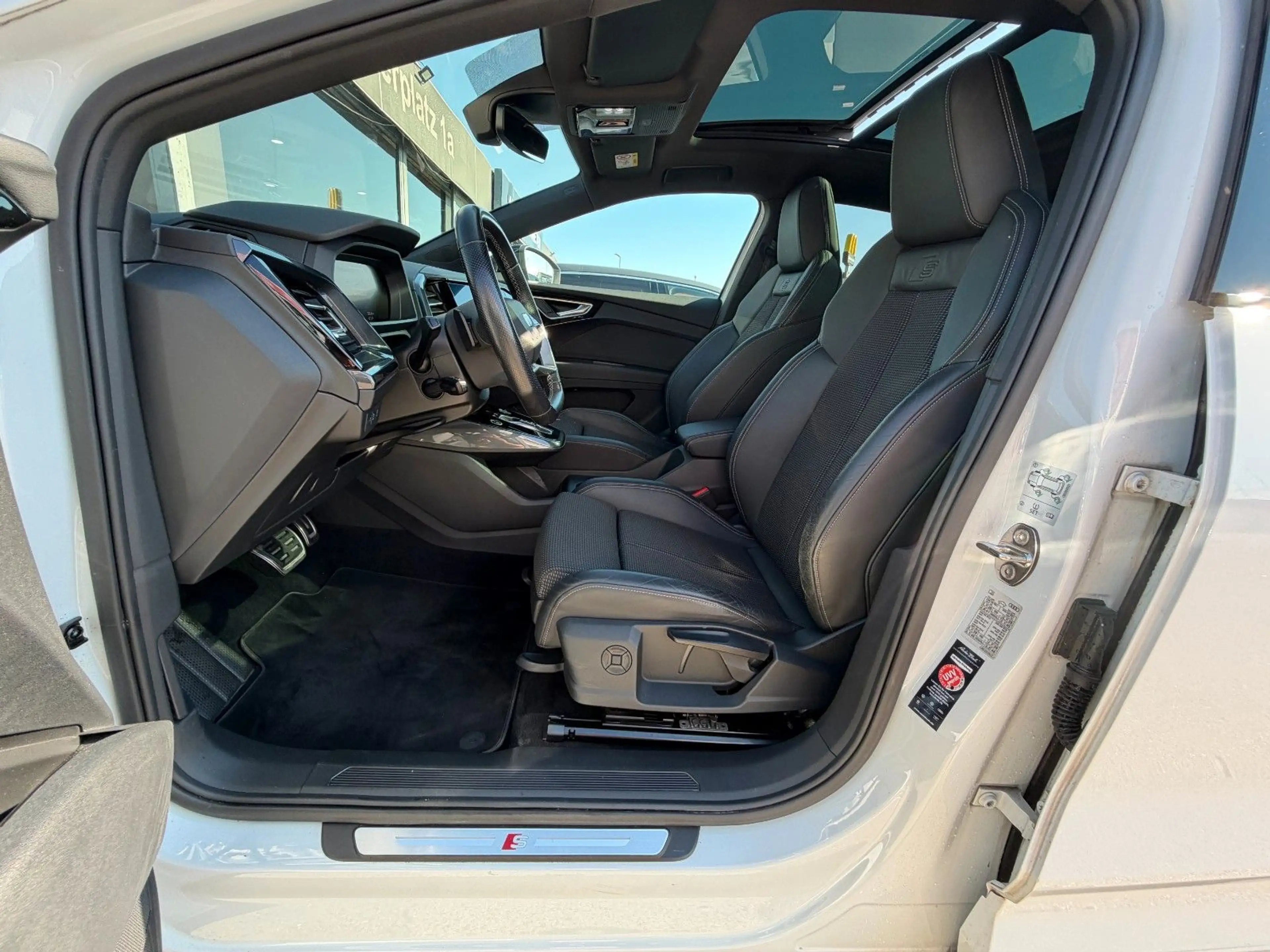 Audi Q4 e-tron e-tron Sportback 50 S-Line*Quattro*Pano*Kamer — photo 12