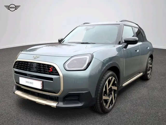 MINI Countryman S All4 Favoured Trim