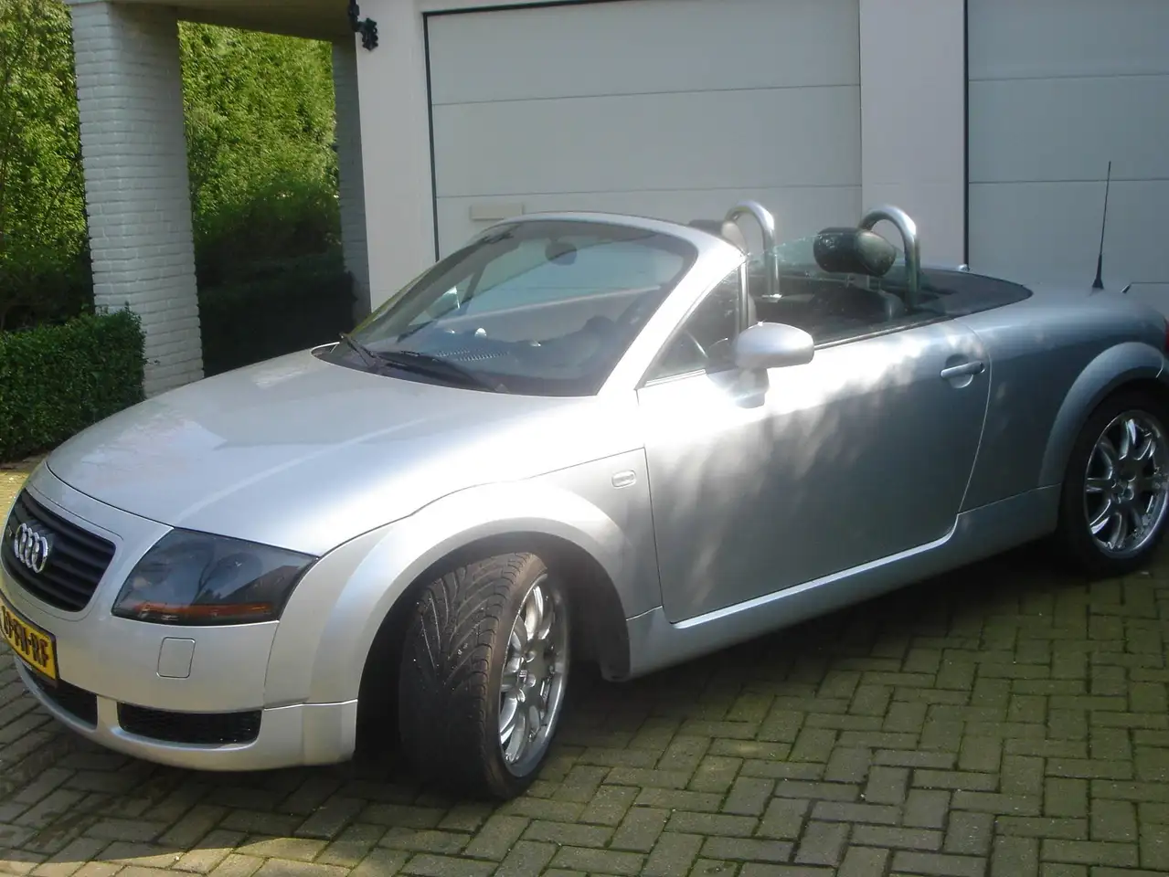Audi TT 1.8 5V Turbo quattro, foto 2