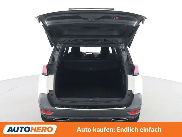Peugeot 5008 view 16