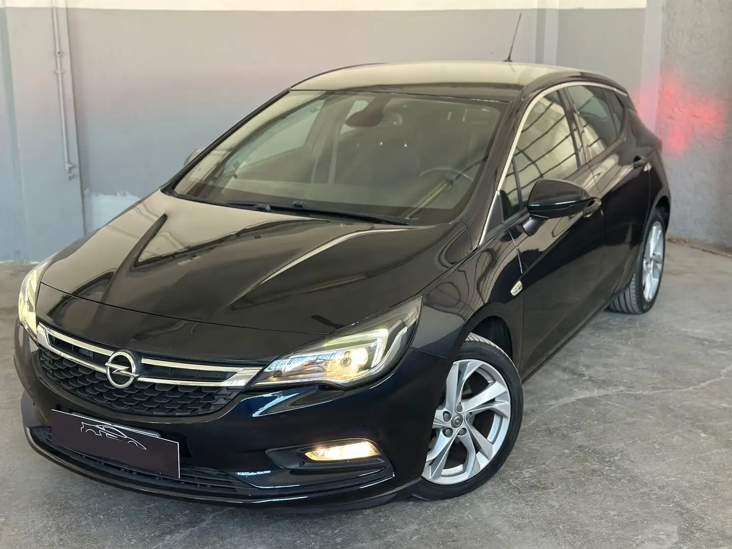Opel Astra 1.4 Turbo 150CV Start&Stop 5 porte Innovation Nero - 2