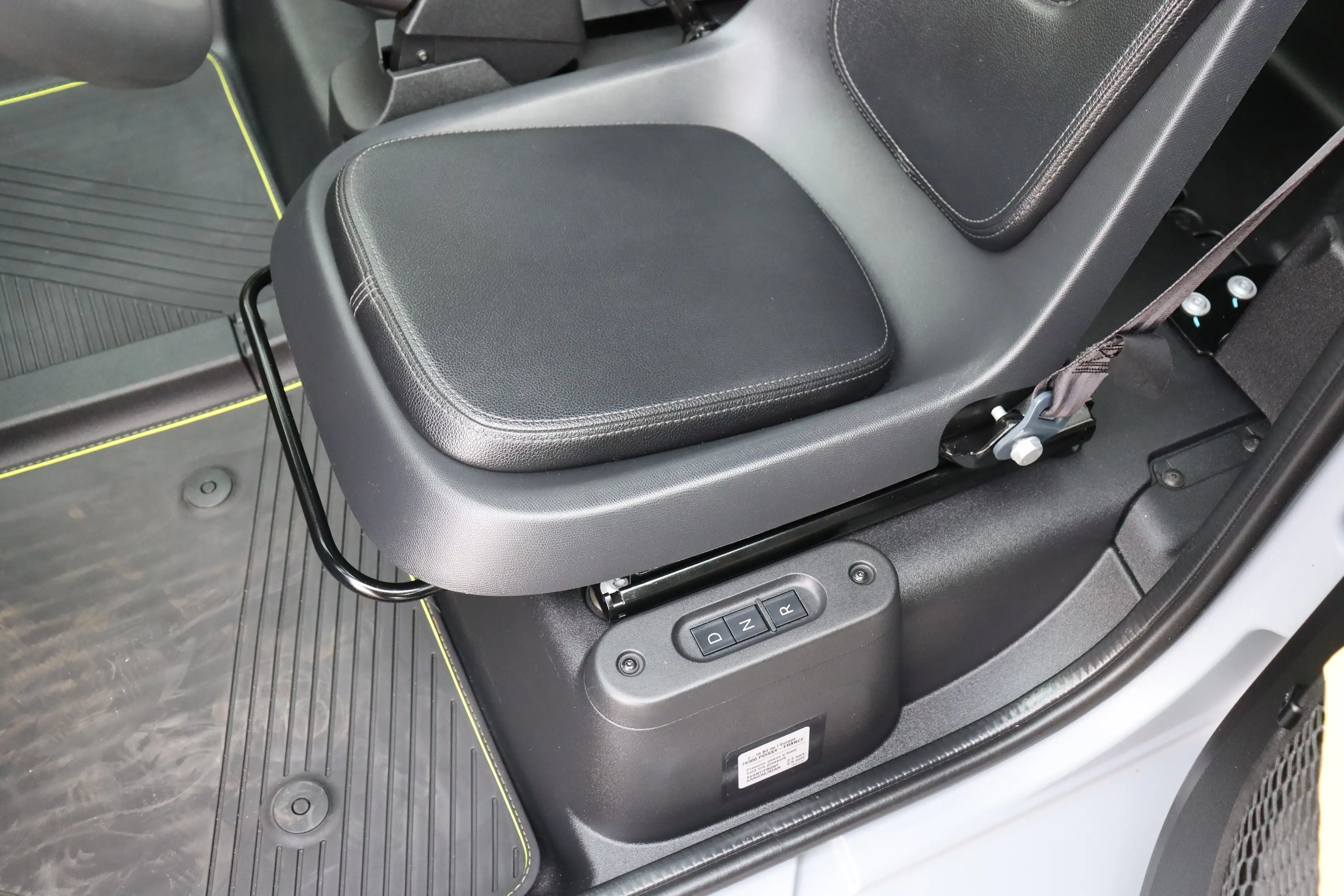 Opel Rocks-e Brommobiel KLUB / PANO / FULL-LED !! — photo 13