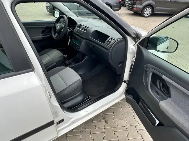 Skoda Fabia view 12
