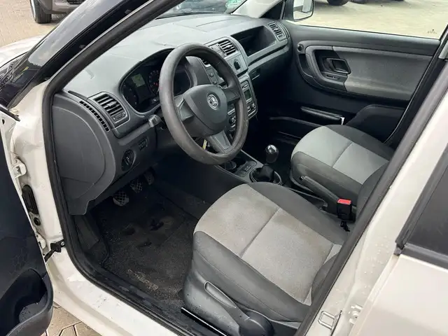 Skoda Fabia view 3
