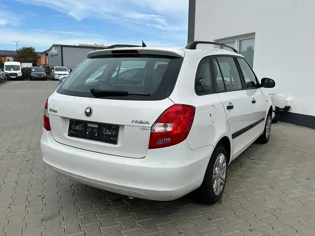 Skoda Fabia view 11
