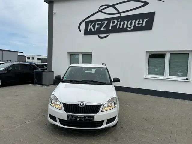 Skoda Fabia main image