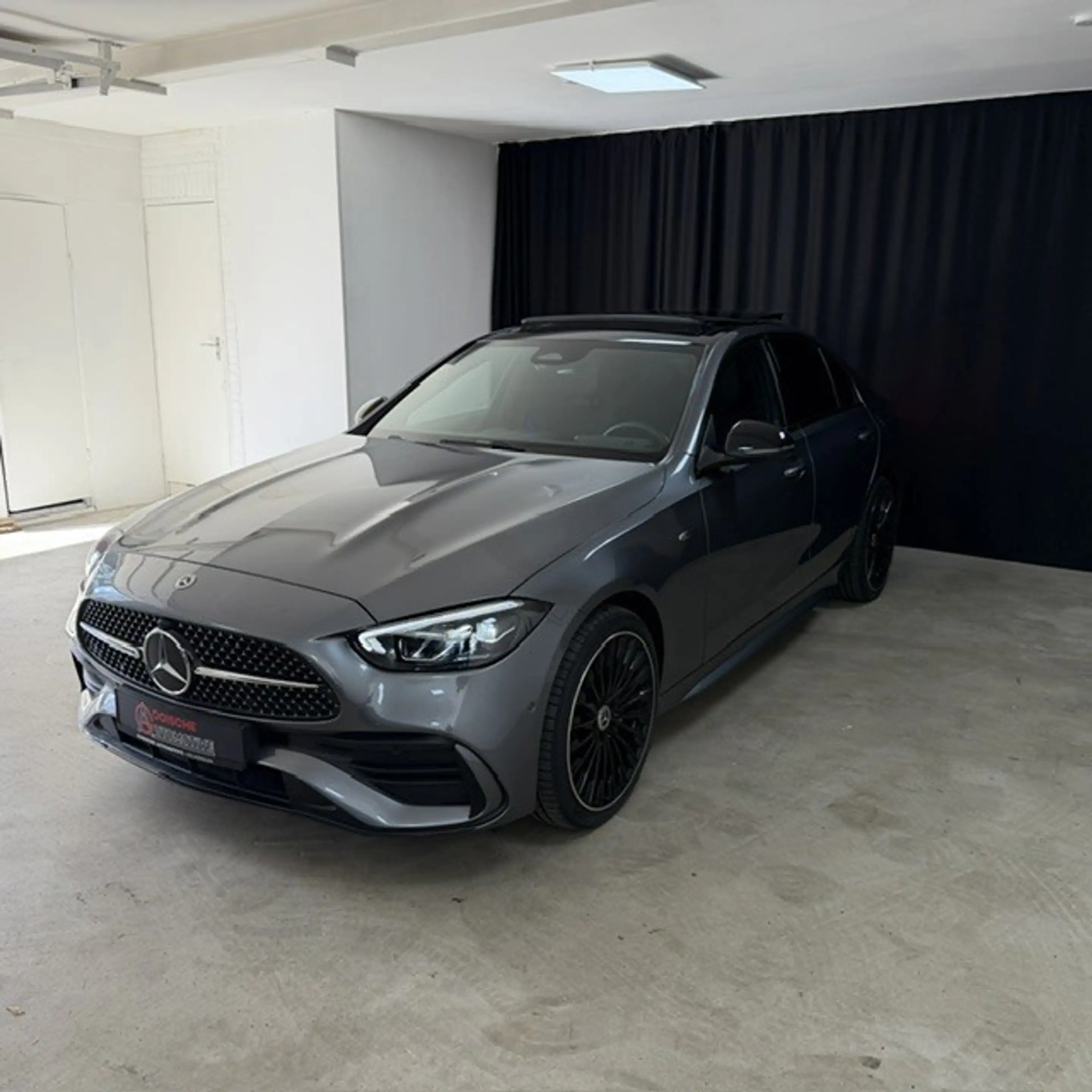 Mercedes-Benz C 300 e star Edition AMG Line Plus — photo 3