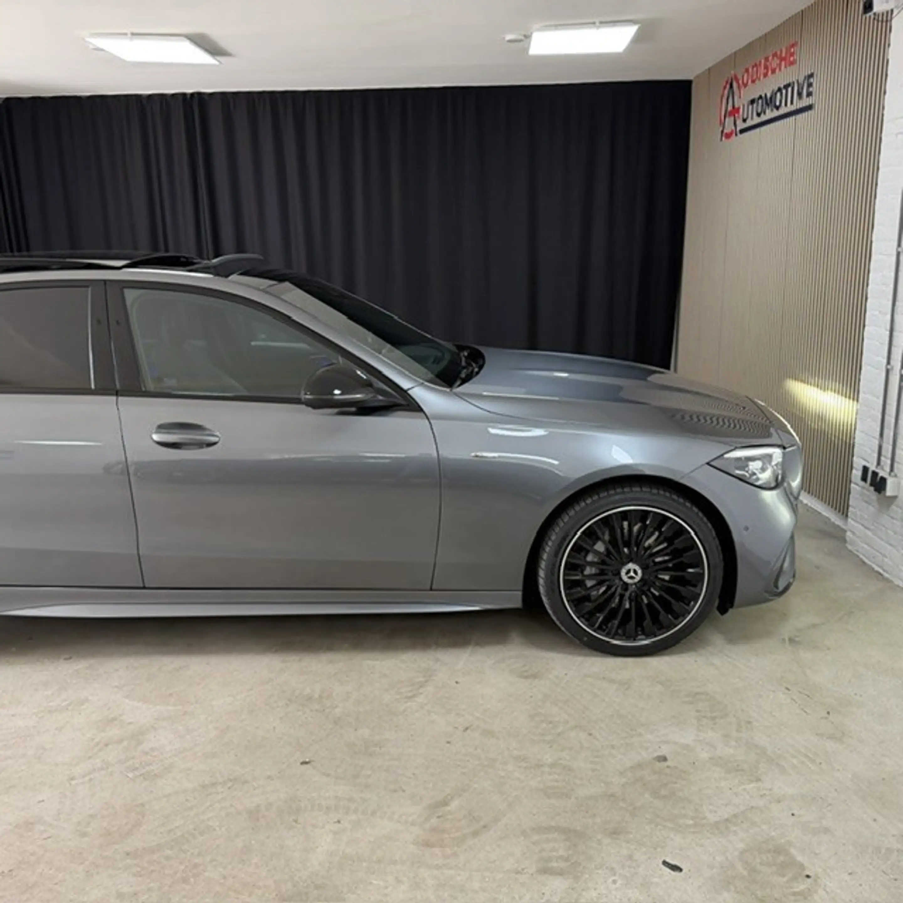 Mercedes-Benz C 300 e star Edition AMG Line Plus — photo 10