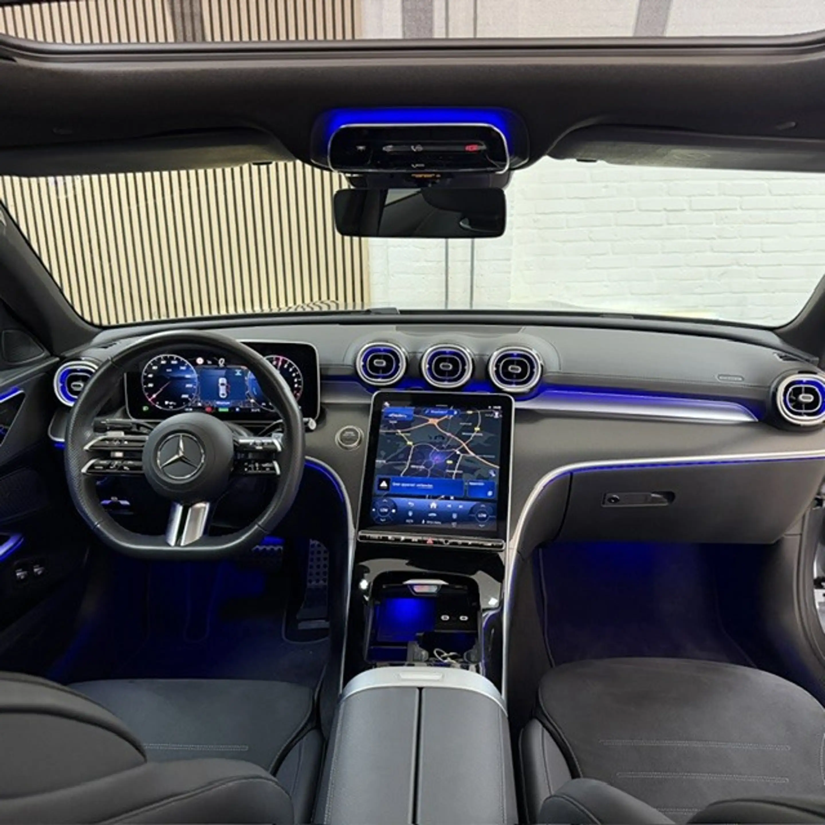 Mercedes-Benz C 300 e star Edition AMG Line Plus — photo 15