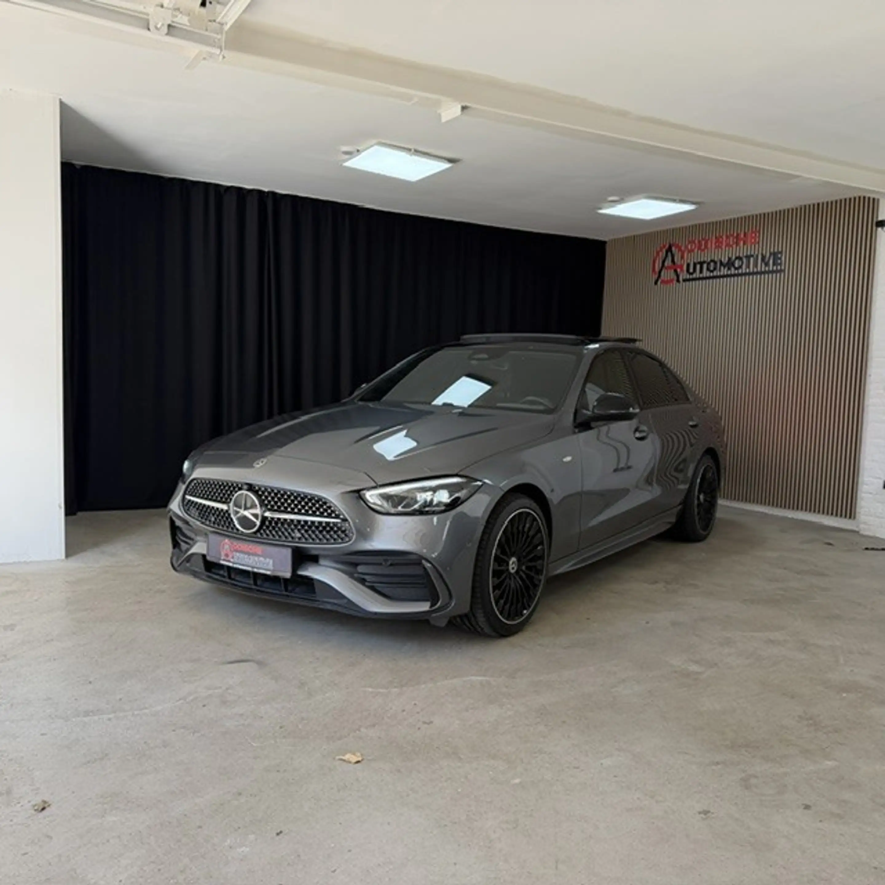 Mercedes-Benz C 300 e star Edition AMG Line Plus — photo 12