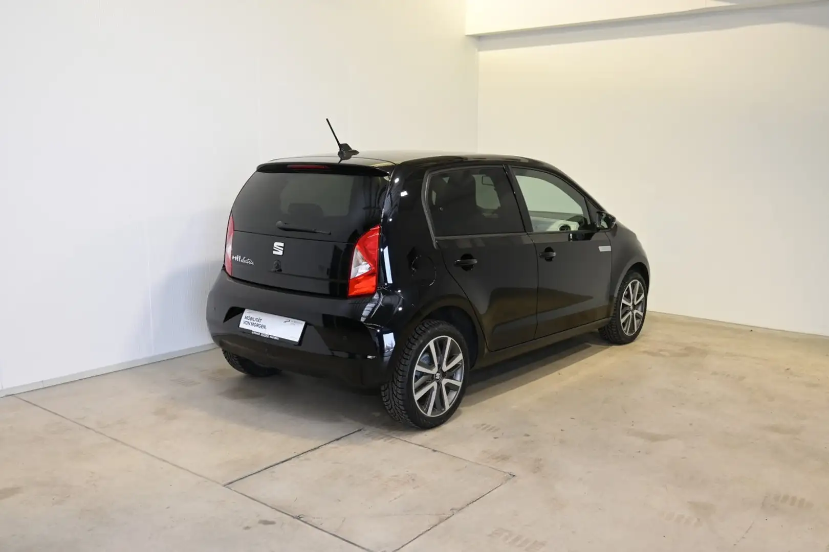 SEAT Mii electric Plus Schwarz - 2