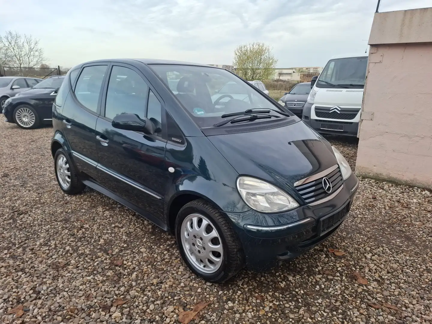 Mercedes-Benz A 160 A-Klasse Elegance Grün - 1