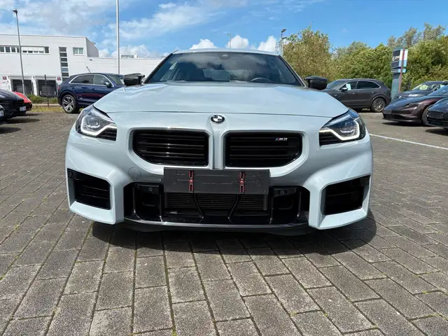 BMW M2 view 11
