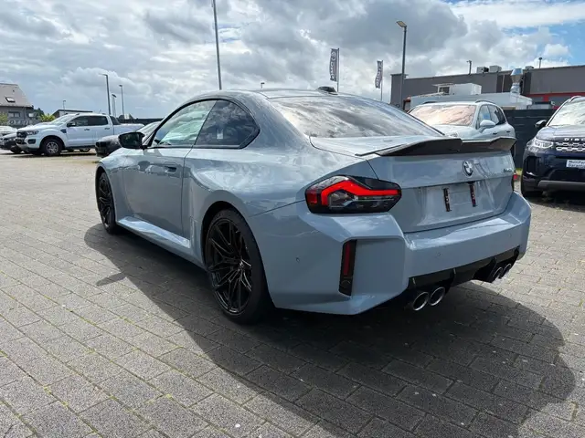 BMW M2 view 10