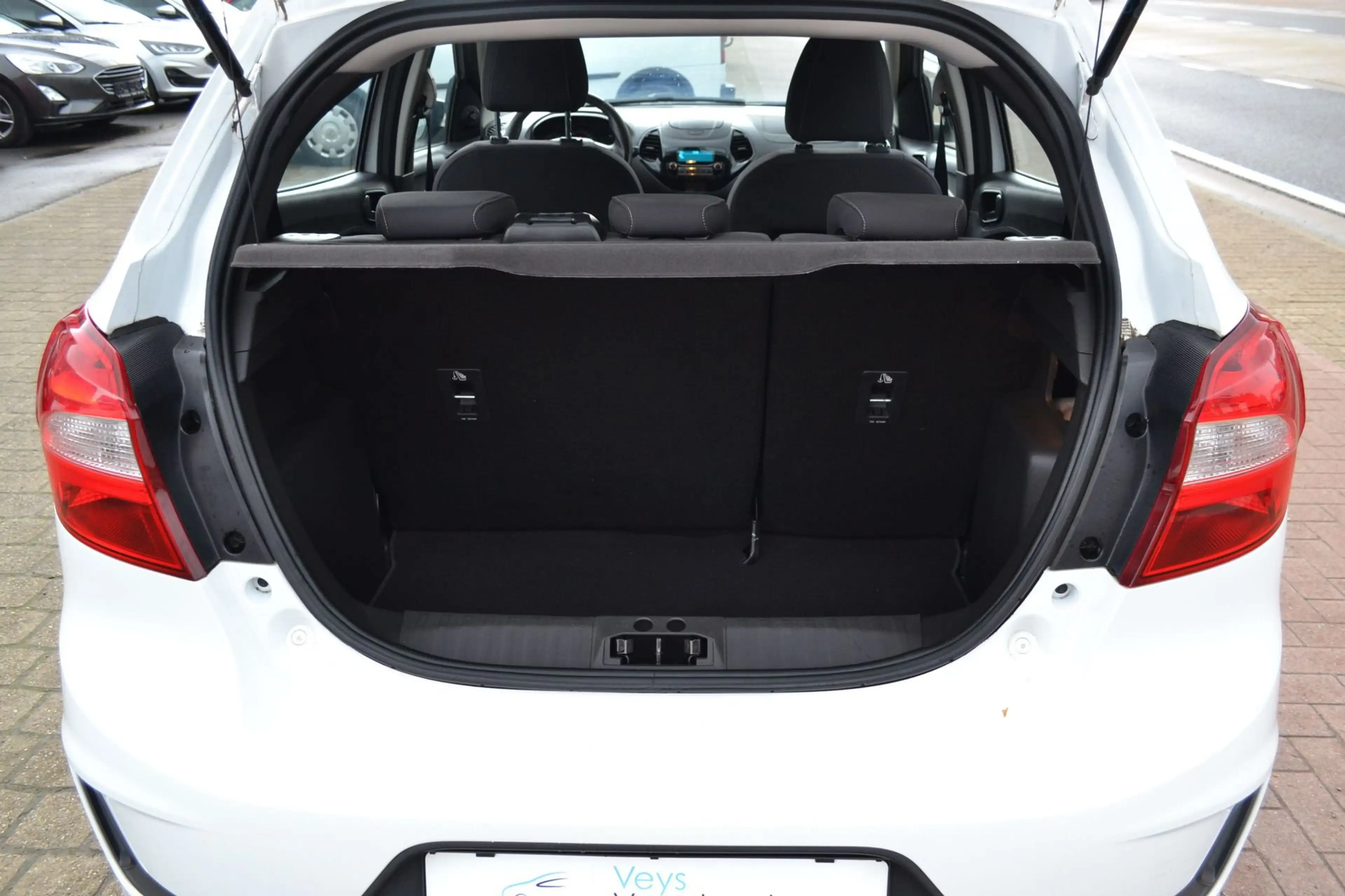 Ford Ka/Ka+ Trend 1.2i — photo 14