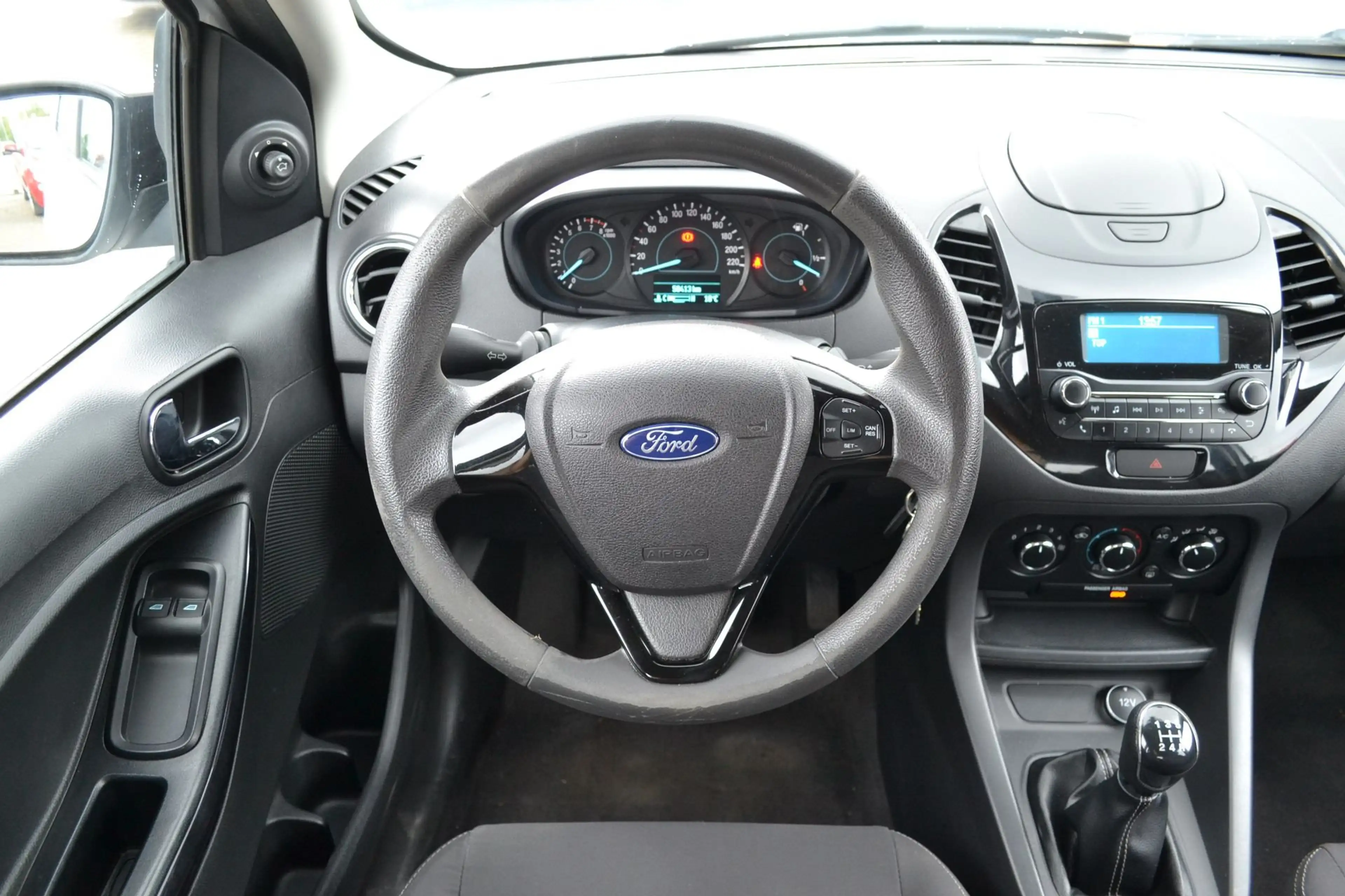 Ford Ka/Ka+ Trend 1.2i — photo 10