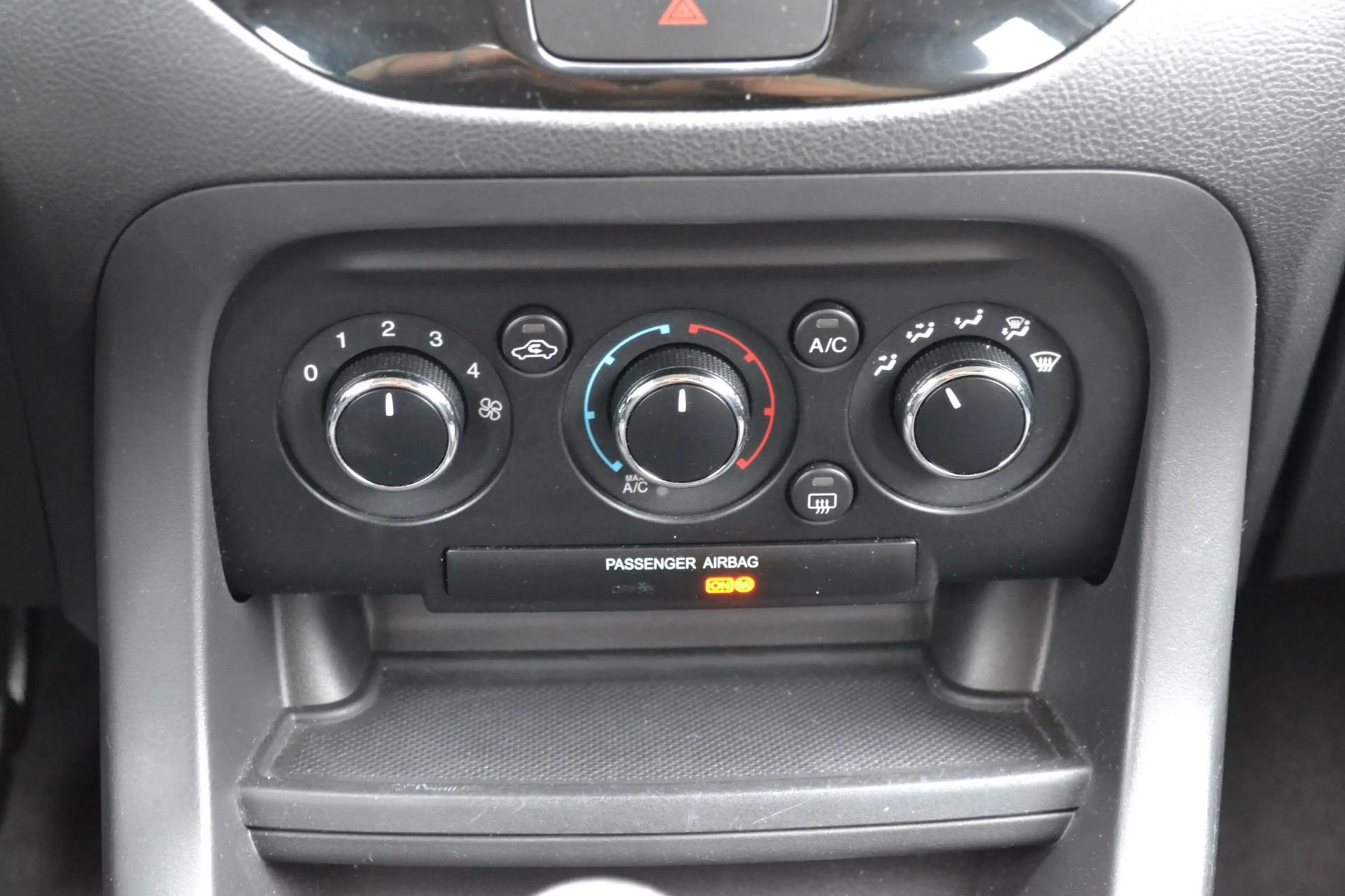 Ford Ka/Ka+ Trend 1.2i — photo 12