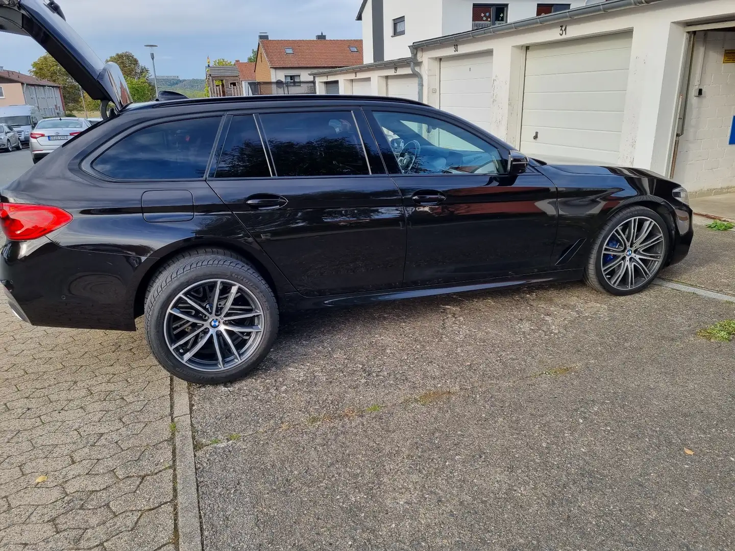BMW 540 540d xDrive M-Sport Touring Braun - 2