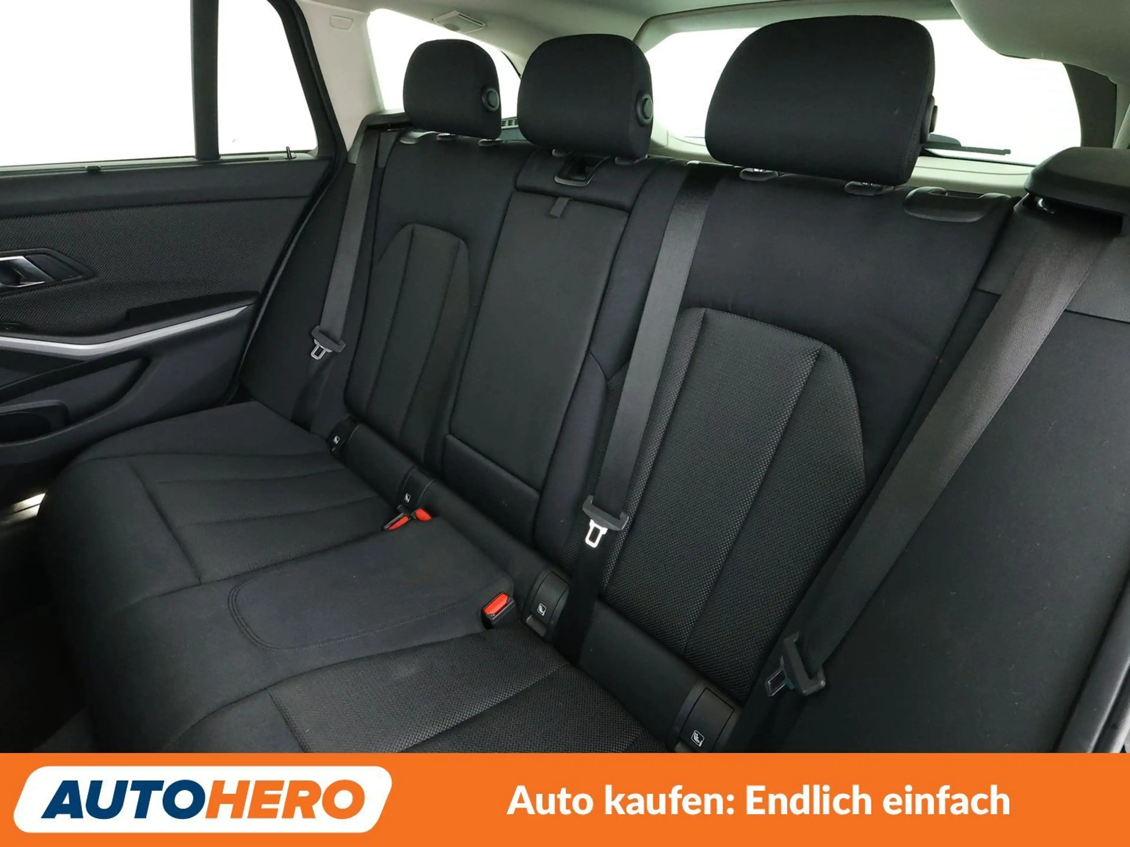 BMW 318 d Mild-Hybrid Aut.*NAVI*CAM*SHZ* — photo 14