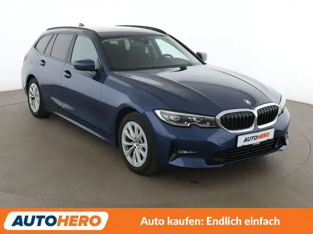 BMW 3 Series view 8