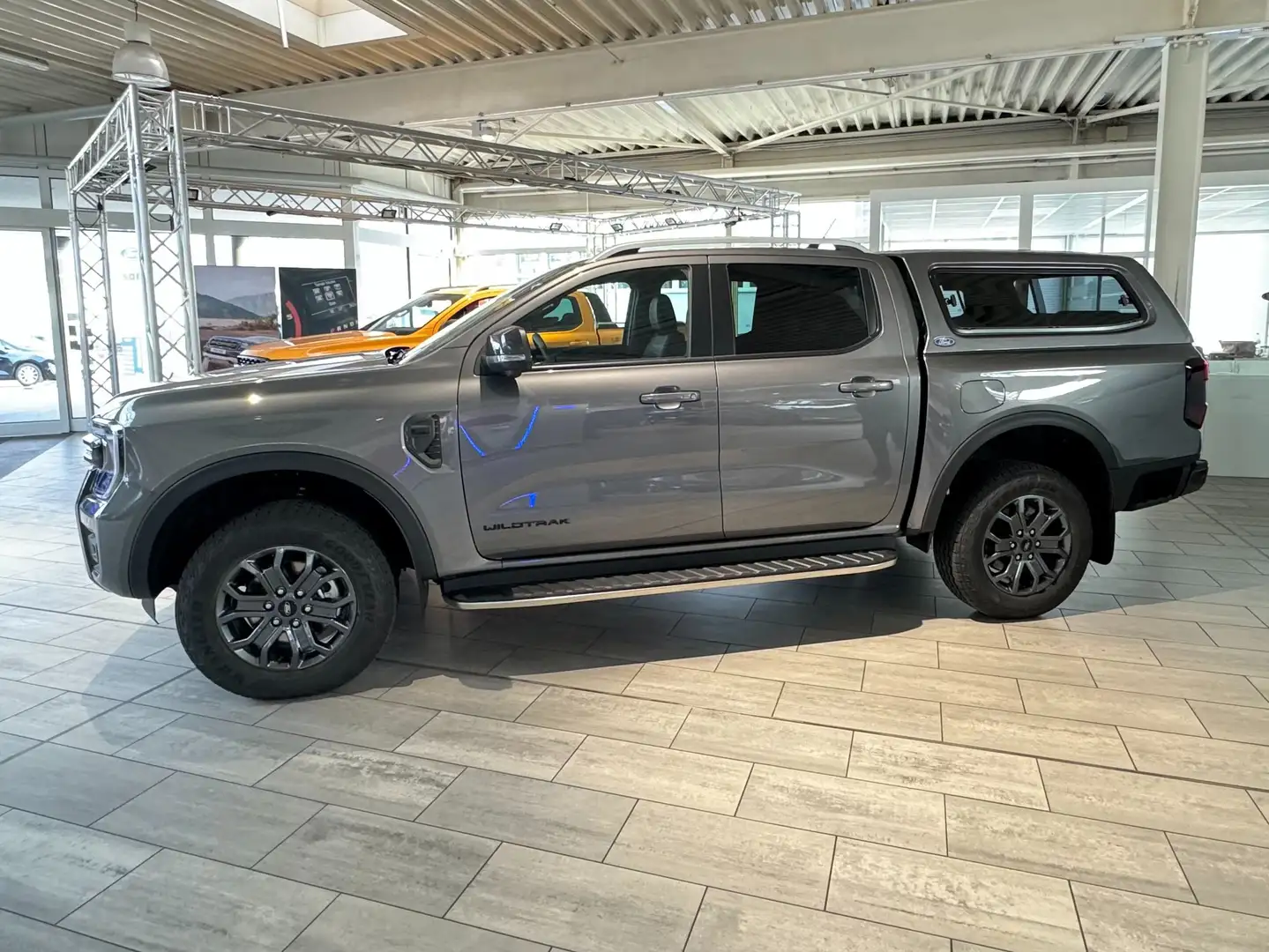 Ford Ranger Ranger Pick Up 4x4 TDCi 2,0 l EcoBlue Doppelkabine Grau - 1