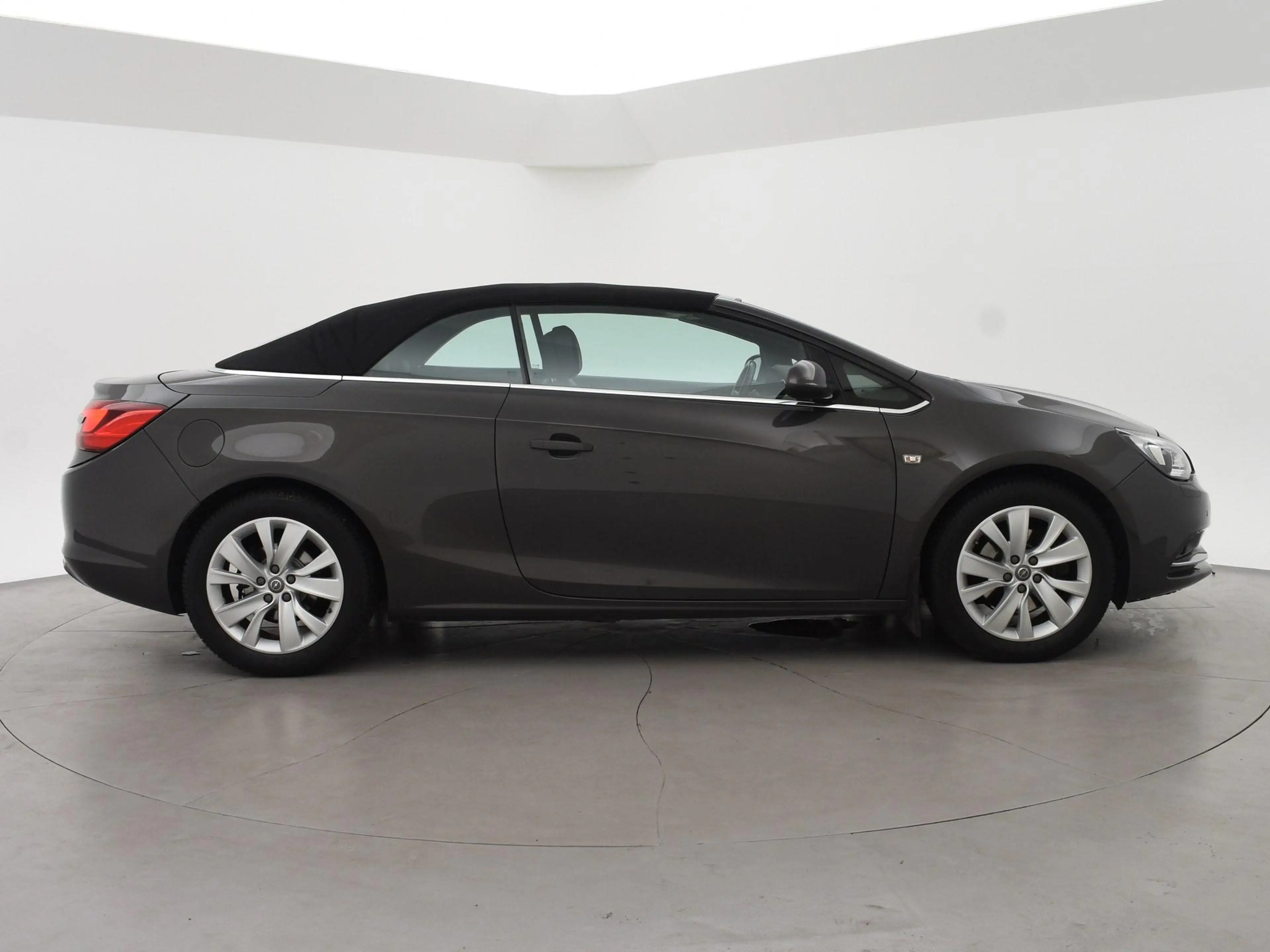 Opel Cascada 1.6 TURBO 170 PK COSMO AUT. + TREKHAAK | LEDER | S — photo 16