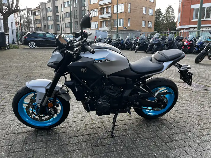 Yamaha MT-07 - foto 3