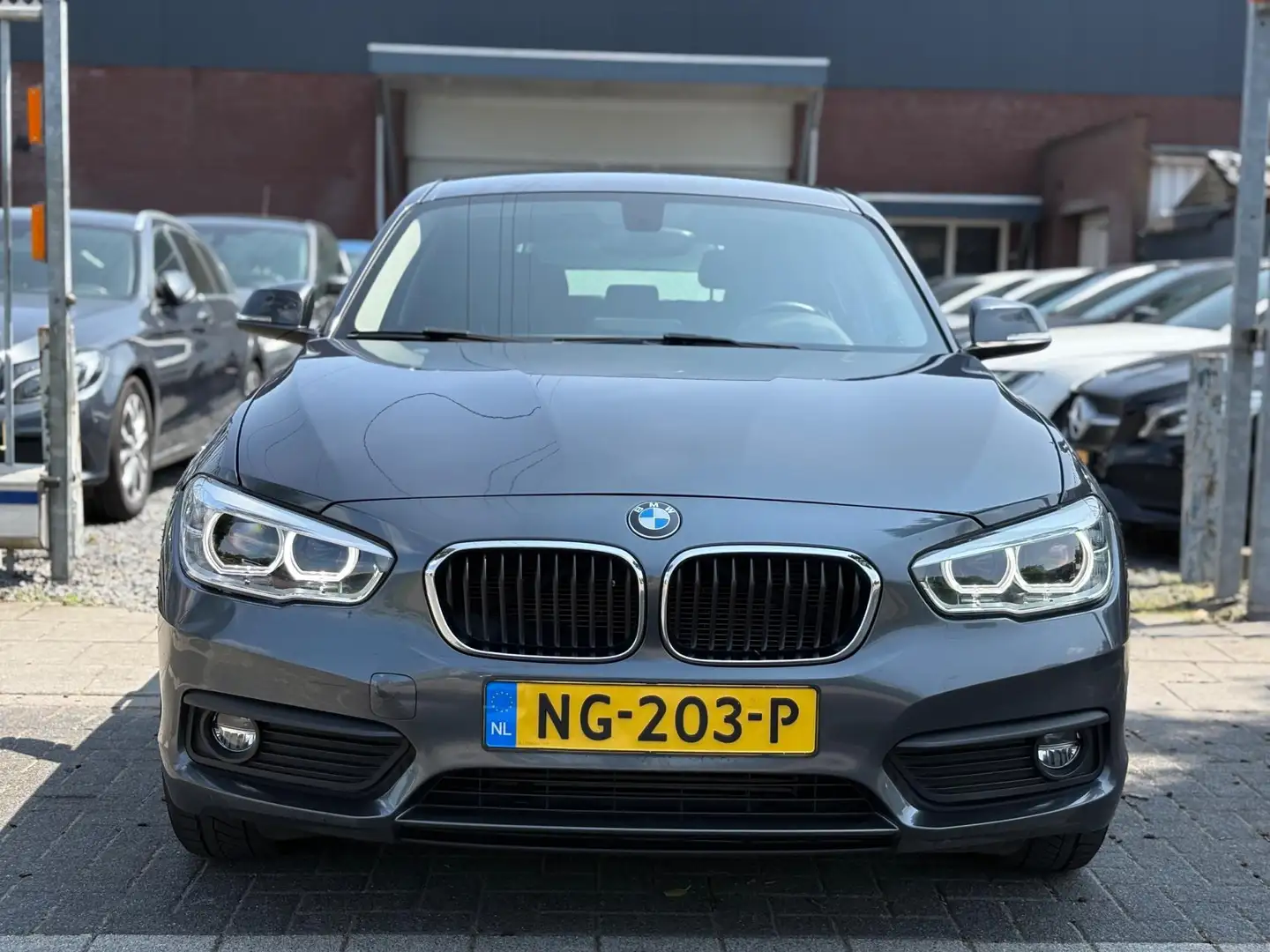 BMW 116 1-serie 116i Centennial High Executive | Lederen b Grau - 2