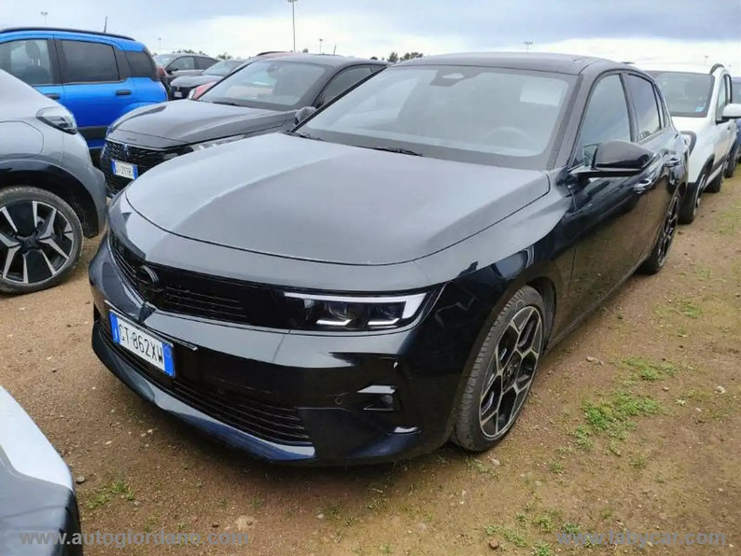Opel Astra 1.2 Turbo 130 CV AT8 Ultimate Negro - 1