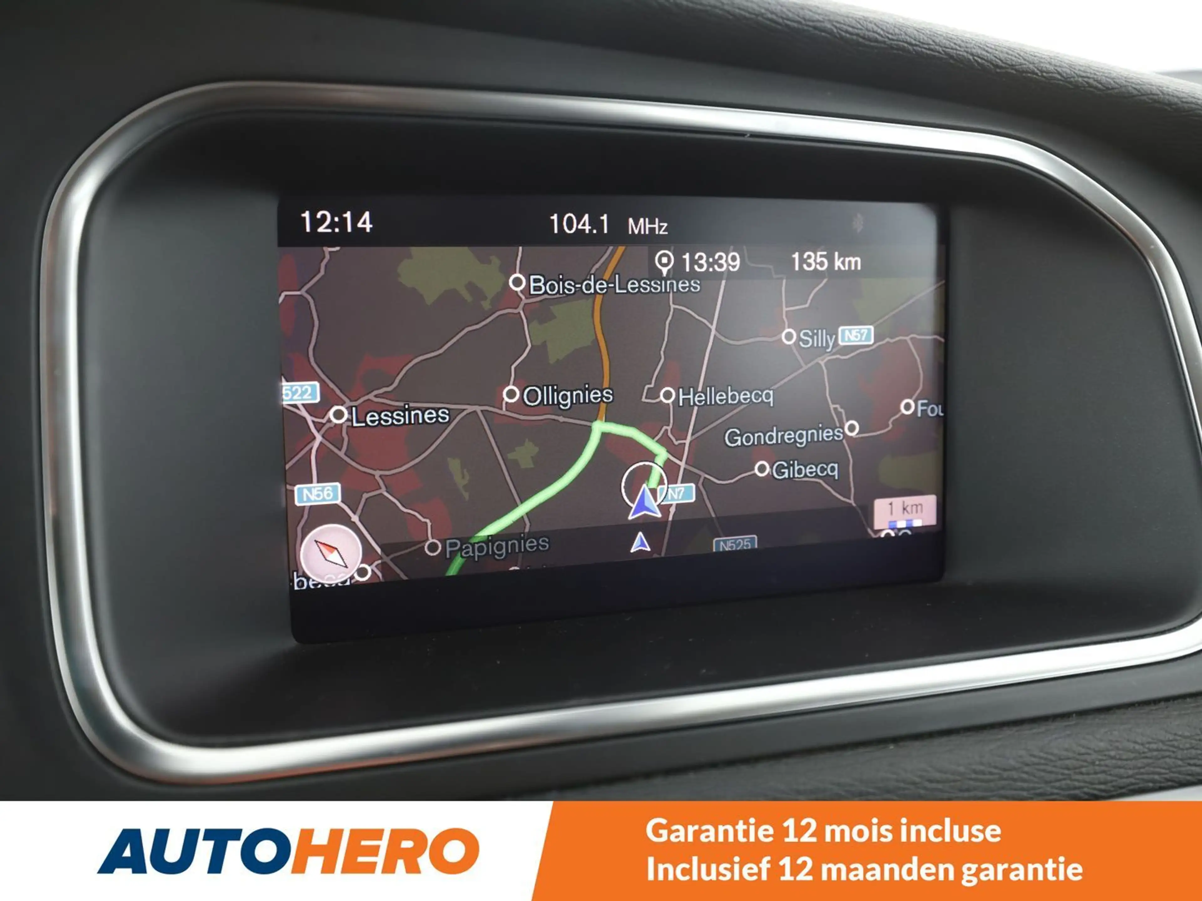 Volvo V40 Cross Country 1.5 Pro — photo 8